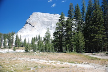 Lembert Dome vanaf de Tuolumne Meadows gezien, 2010